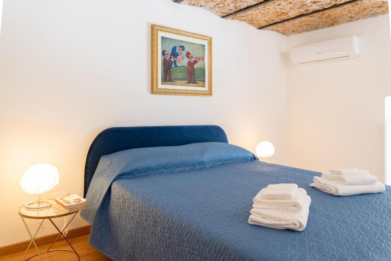 Antico Mercato Di Ortigia Lovely Apartment Syracuse Esterno foto